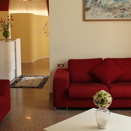 Hotel Solaris Giulianova Εξωτερικό φωτογραφία