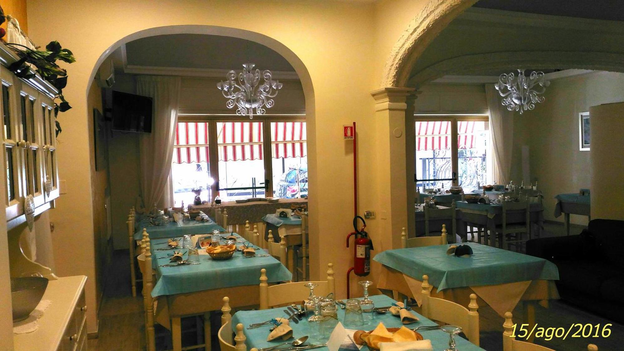 Hotel Solaris Giulianova Εξωτερικό φωτογραφία